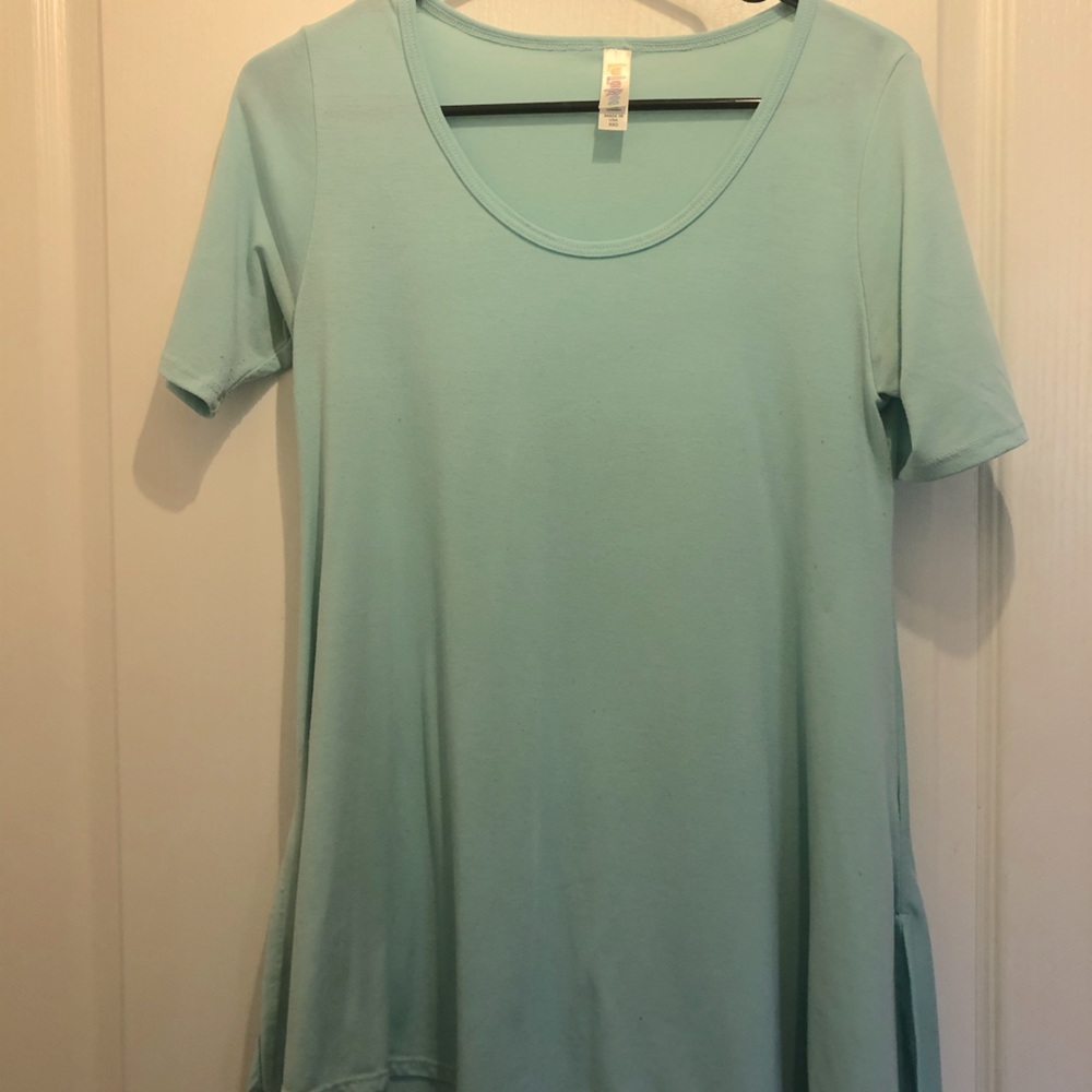 Lularoe top